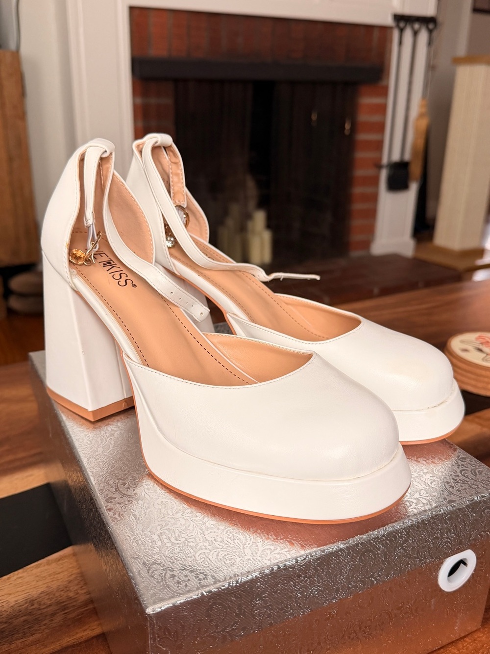 White Platform Block Heel Mary Jane Pumps with Ankle Strap - Unbranded